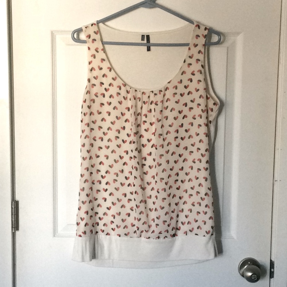 Adorable heart tank top🥰